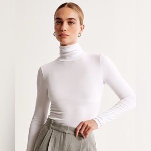 Abercrombie & Fitch Long-Sleeve Featherweight Rib Mockneck Tops